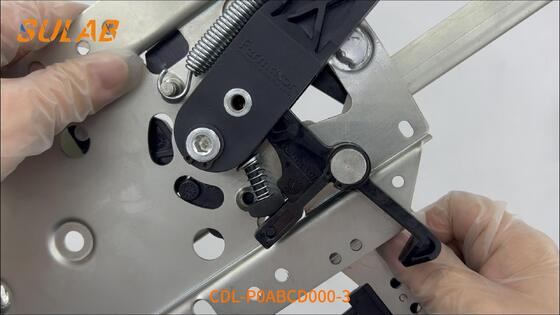 Fomat CDL-P0ABCD000-3 Couteau de porte d'ascenseur avec rectification CNC en acier inoxydable 304 ± 0,02 mm et mécanisme de verrouillage de porte palière à lame conique 12°